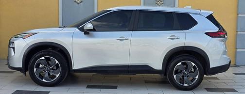Brilliant Silver Metallic 2024 Nissan Rogue SV