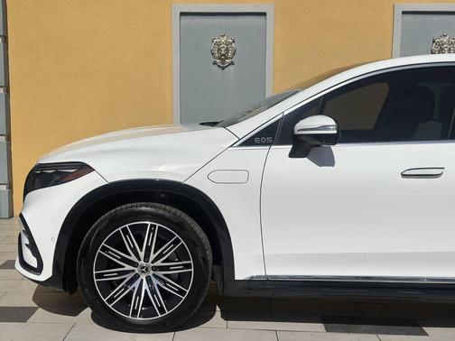 White 2023 Mercedes-Benz EQS 580 4MATIC