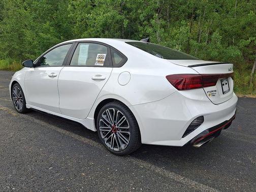 Snow White Pearl 2023 Kia Forte GT