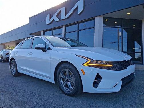 2022 Kia K5 LXS