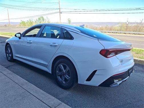 2022 Kia K5 LXS