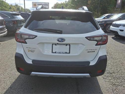 2023 Subaru Outback Touring