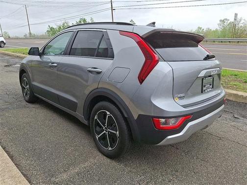 2023 Kia Niro EX
