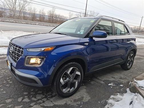 2024 Hyundai VENUE SEL