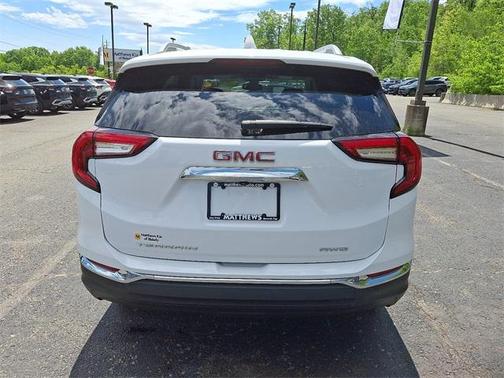 2024 GMC Terrain SLT