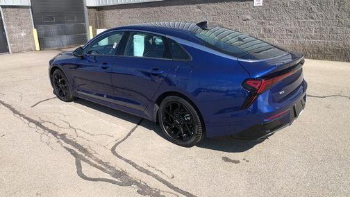 Yacht Blue 2025 Kia K5 GT-Line