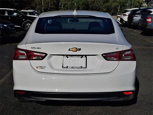 2022 Chevrolet Malibu FWD LT