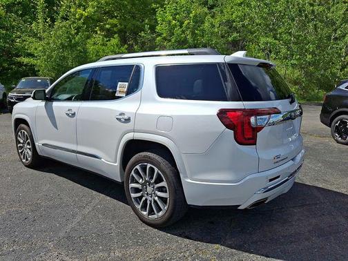 White Frost Tricoat 2023 GMC Acadia Denali