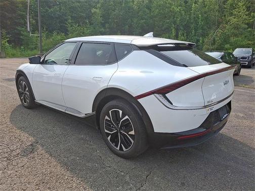 2022 Kia EV6 Wind