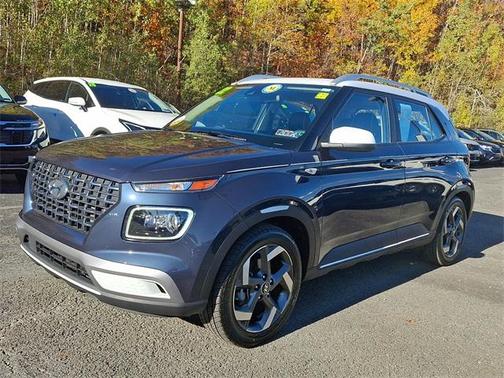 2022 Hyundai VENUE Limited