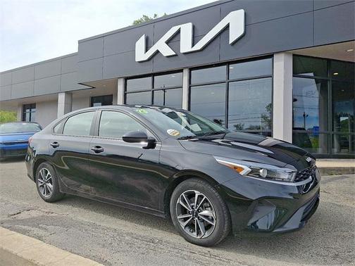 Aurora Black 2023 Kia Forte LXS