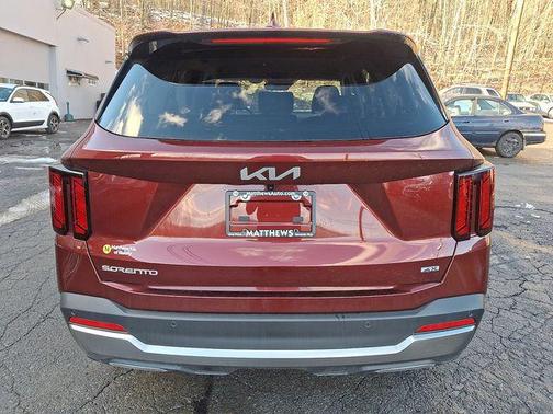 2025 Kia Sorento S
