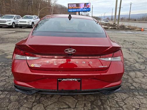 2023 Hyundai ELANTRA Limited