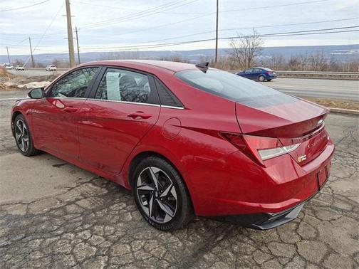 2023 Hyundai ELANTRA Limited