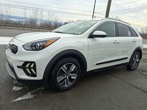 2022 Kia Niro LXS