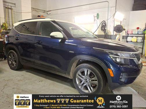 Dark Ocean Blue/White Roof 2021 Kia Seltos S