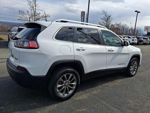 Bright White Clearcoat 2019 Jeep Cherokee Latitude Plus