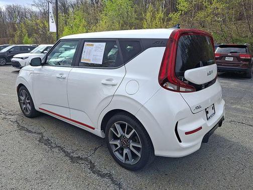 Snow White Pearl 2022 Kia Soul Turbo
