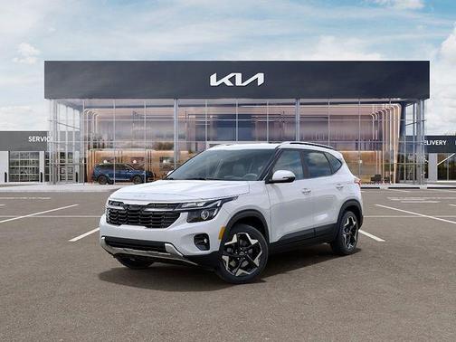 White 2026 Kia Seltos S