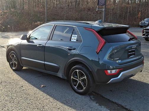 2023 Kia Niro EX