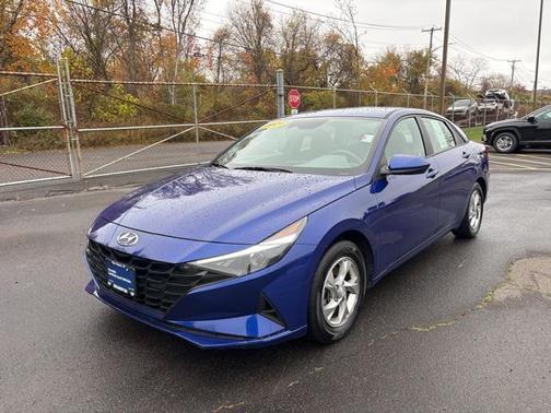 2021 Hyundai ELANTRA SE