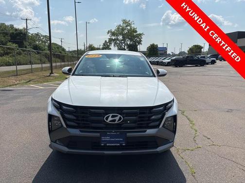 2025 Hyundai TUCSON SE