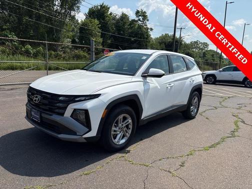 2025 Hyundai TUCSON SE