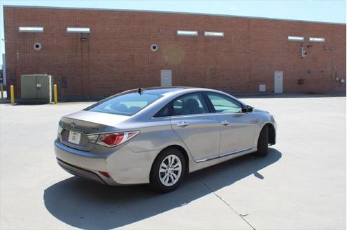 2012 Hyundai SONATA Hybrid Base