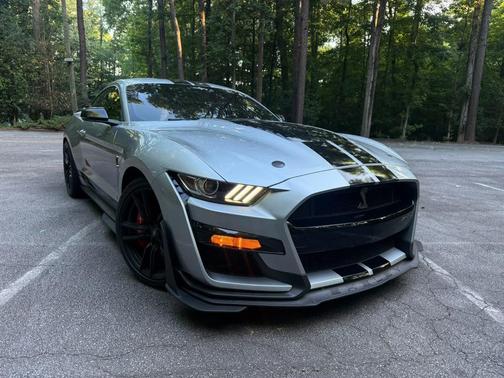 Iconic Silver Metallic 2021 Ford Shelby GT500 Base