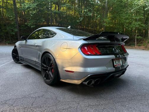 Iconic Silver Metallic 2021 Ford Shelby GT500 Base
