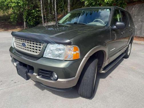 GREEN 2004 Ford Explorer Eddie Bauer