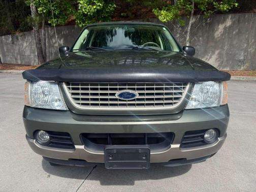 GREEN 2004 Ford Explorer Eddie Bauer