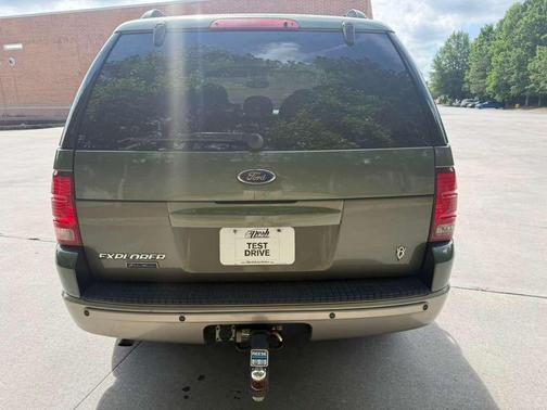 GREEN 2004 Ford Explorer Eddie Bauer