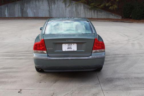 2004 Volvo S60 2.4T