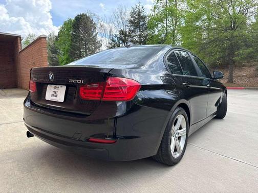 BLACK 2014 BMW 320 i