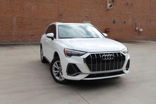 2021 Audi Q3 45 S line Premium