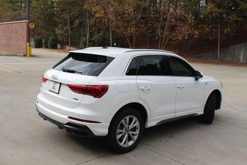 2021 Audi Q3 45 S line Premium