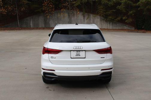 2021 Audi Q3 45 S line Premium