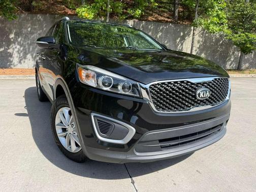 Ebony Black 2017 Kia Sorento LX