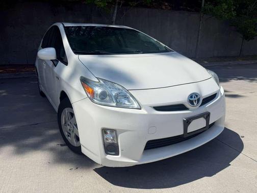 WHITE 2010 Toyota Prius One