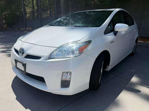 WHITE 2010 Toyota Prius One