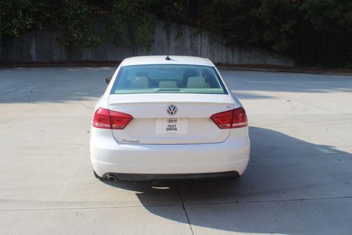 2013 Volkswagen Passat 2.5 SE