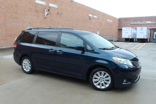 2011 Toyota Sienna XLE