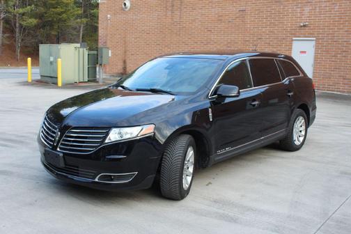 2018 Lincoln MKT Livery
