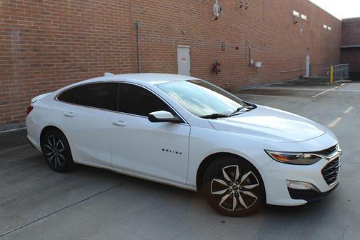 2021 Chevrolet Malibu FWD RS