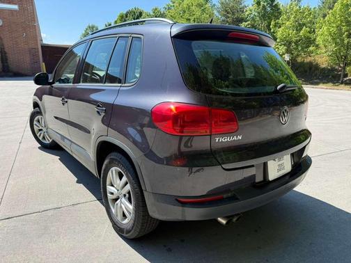 BROWN 2016 Volkswagen Tiguan S