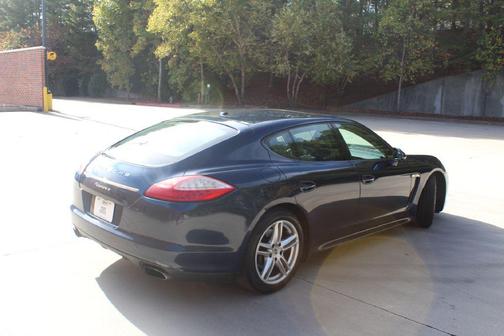 2013 Porsche Panamera 4