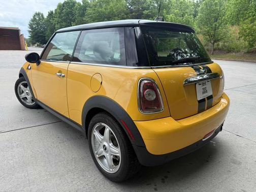 Mellow Yellow 2008 MINI Cooper Base