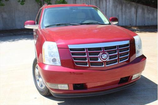 Photo 2 of 8 of 2008 Cadillac Escalade Base