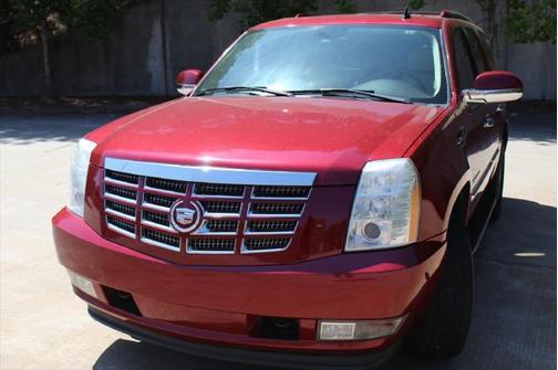 Photo 4 of 8 of 2008 Cadillac Escalade Base